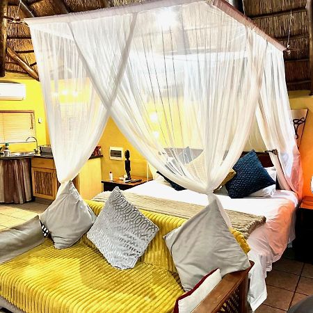 Manzini Chalets Marloth Park Exterior foto