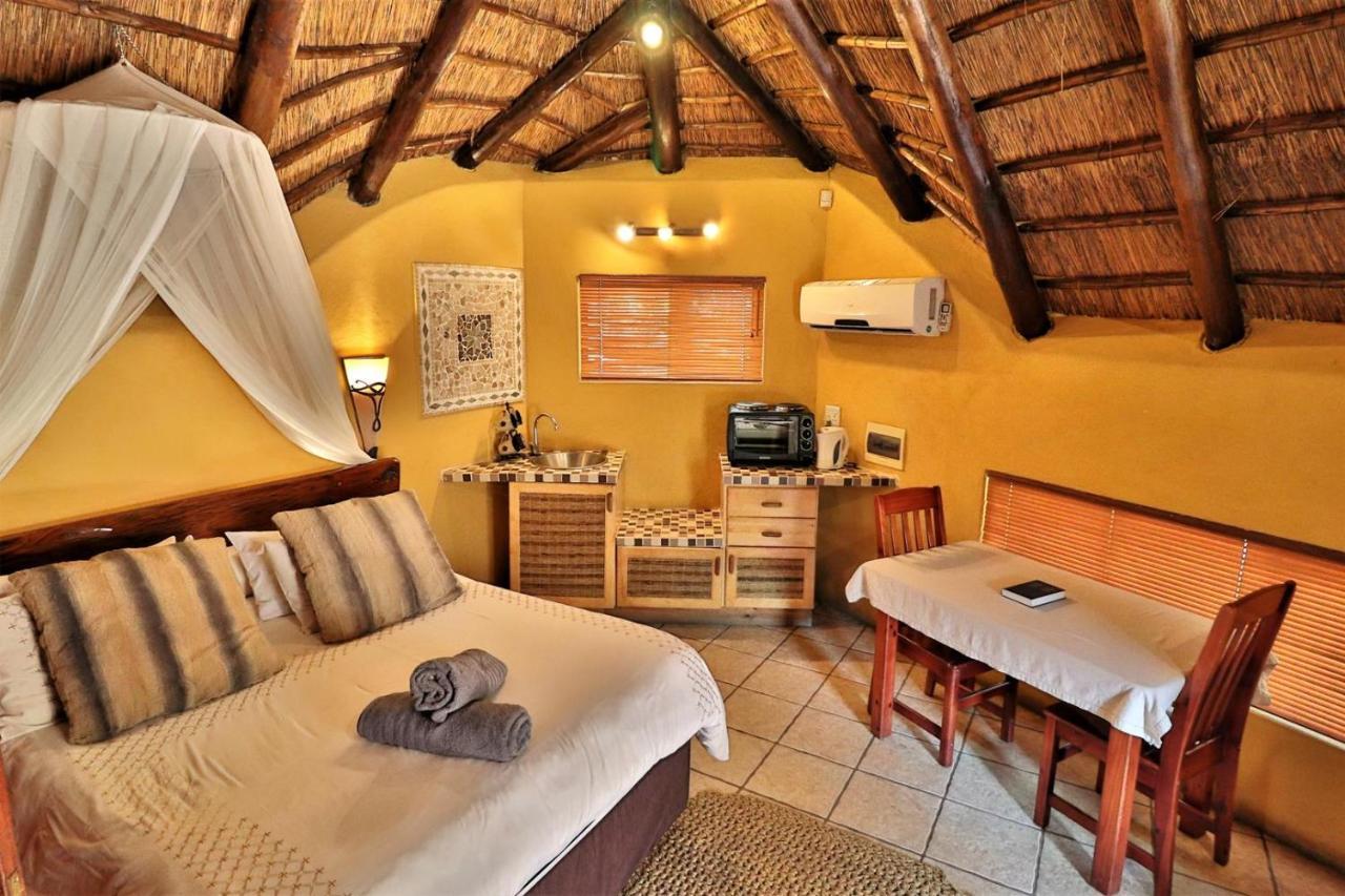Manzini Chalets Marloth Park Exterior foto
